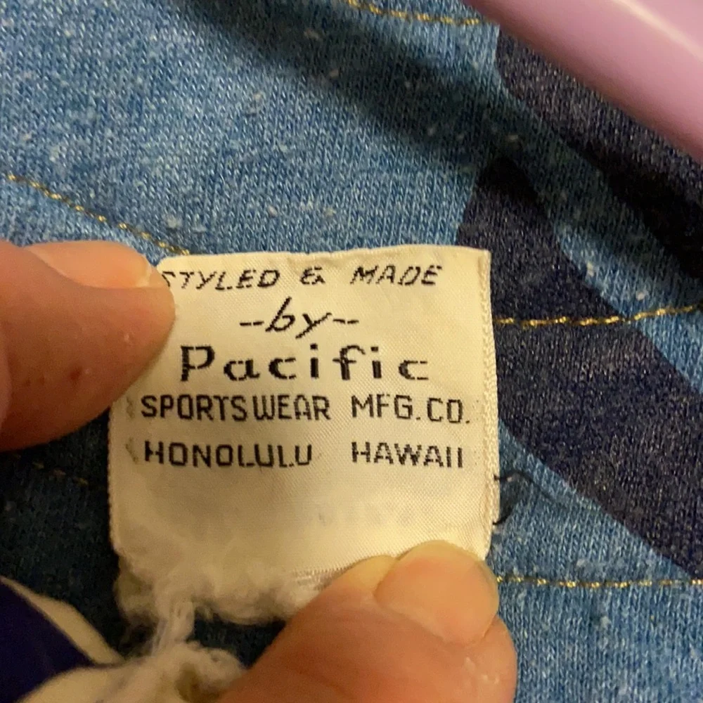 Vintage Hawaiian Muumuu - Picture 6 of 9